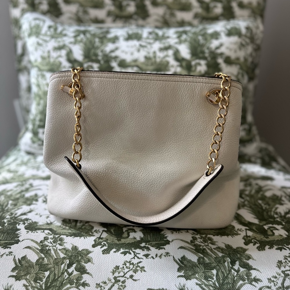 Tory Burch Chelsea Pebble Leather Slouchy Tote Shoulder Bag in Ivory - Picture 2 of 12